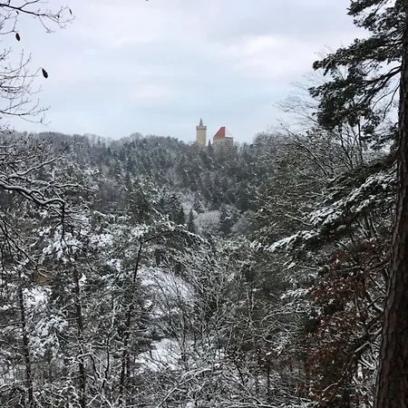 Cetnicka Stanice 아파트 Mseno