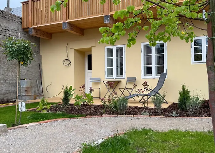 Cetnicka Stanice Apartment *